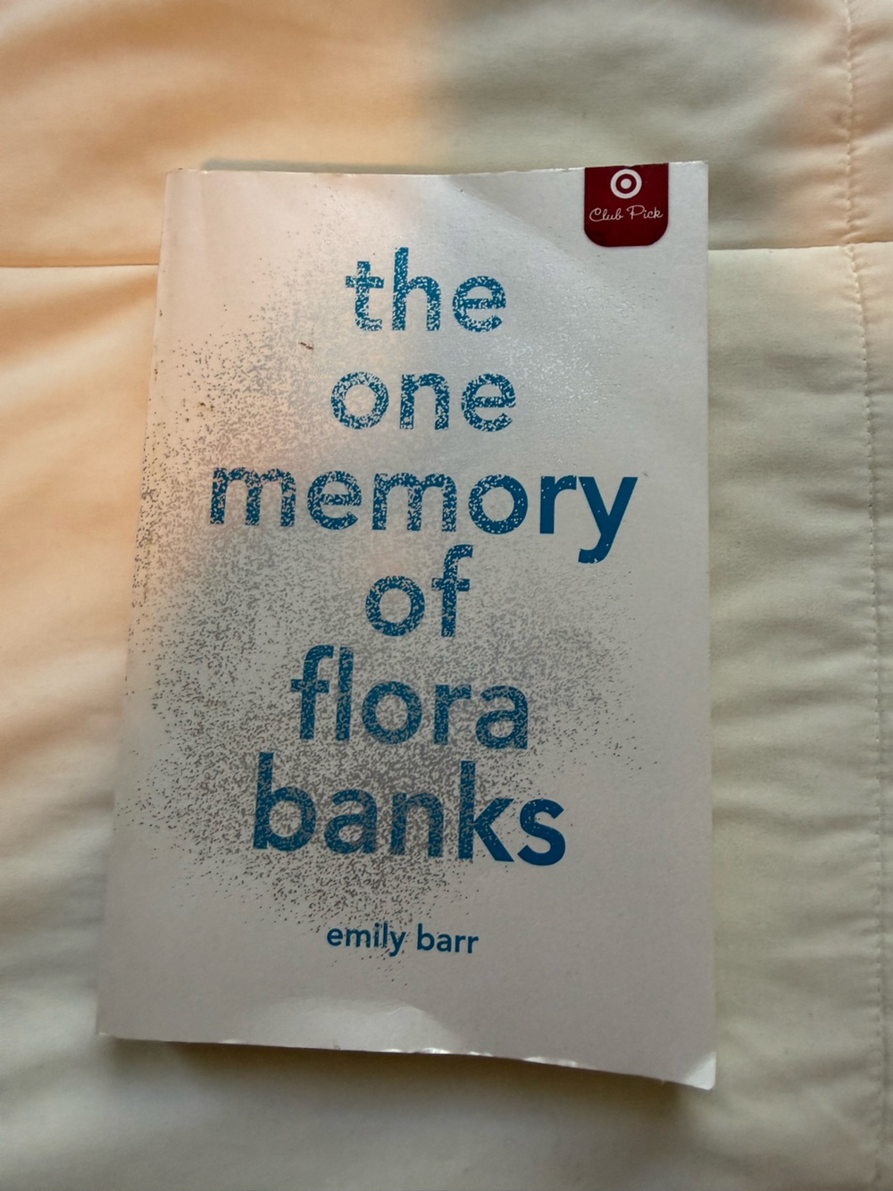 The one memory of flora banks soft cover book